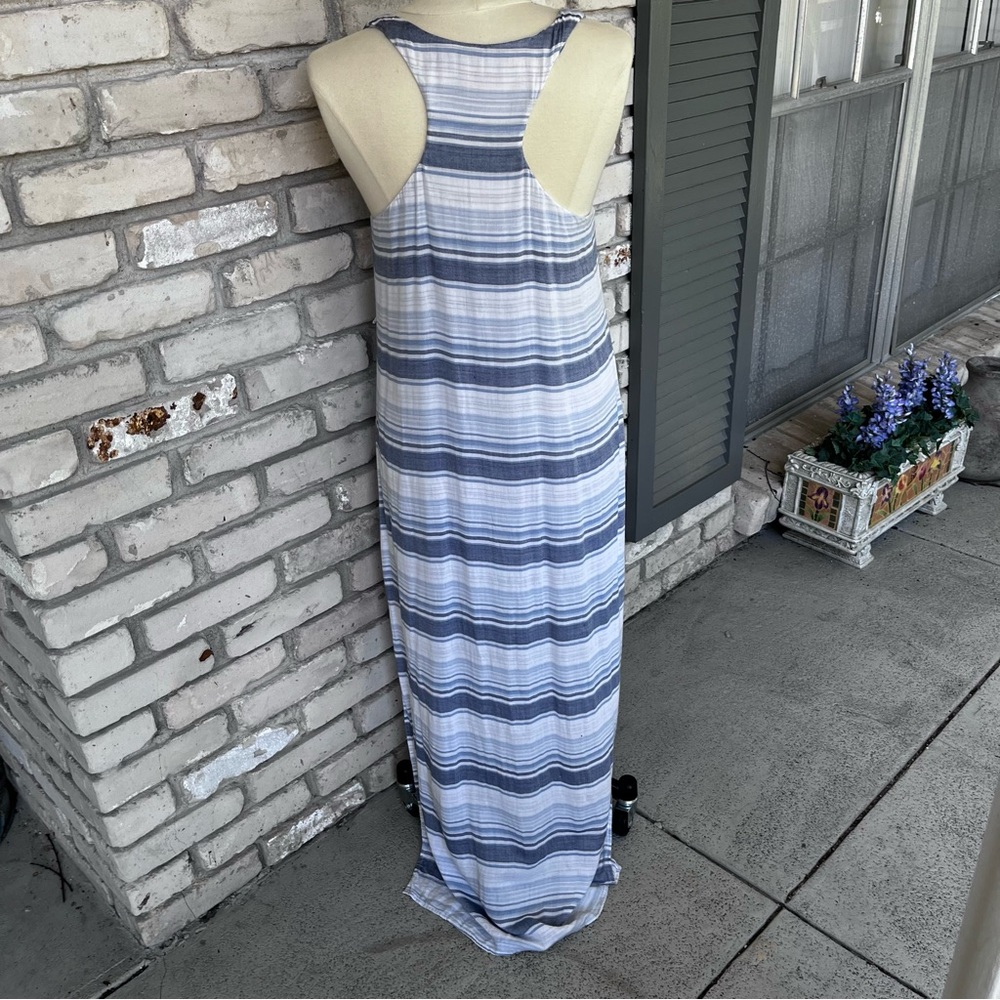 Cloth & Stone maxi blue stripped summer dress - Picture 4 of 7